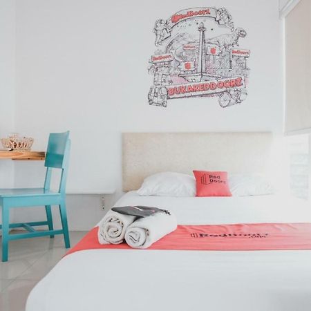 เรดดอร์ซ พลัส แอท กาปุก์ บิสซิเนส พาร์ค Hotel จาการ์ตา ภายนอก รูปภาพ